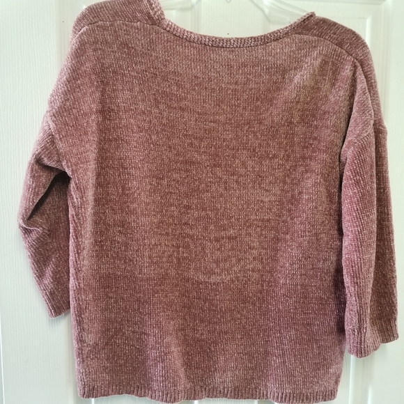 Sweater - Picture 4 of 5